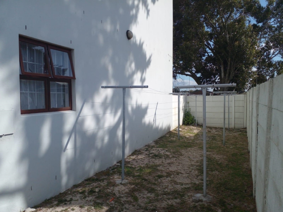 To Let 2 Bedroom Property for Rent in Thornton Western Cape